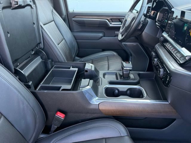 Certified 2026 Chevrolet Silverado 1500 High Country AWD/4WD image 27