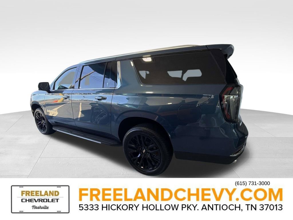 New 2026 Chevrolet Suburban Premier image 5