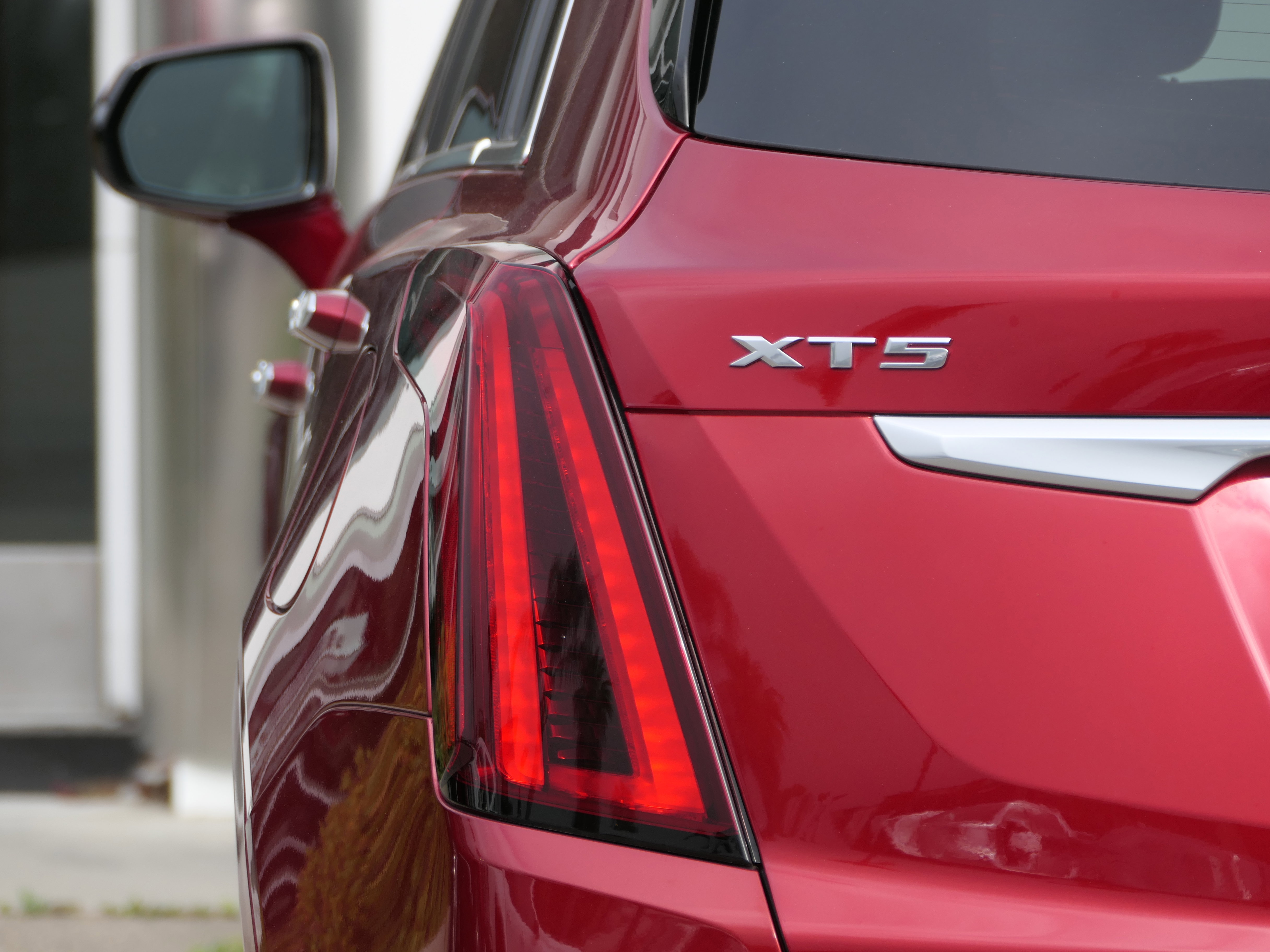 Used 2024 Cadillac XT5 Premium Luxury FWD image 5