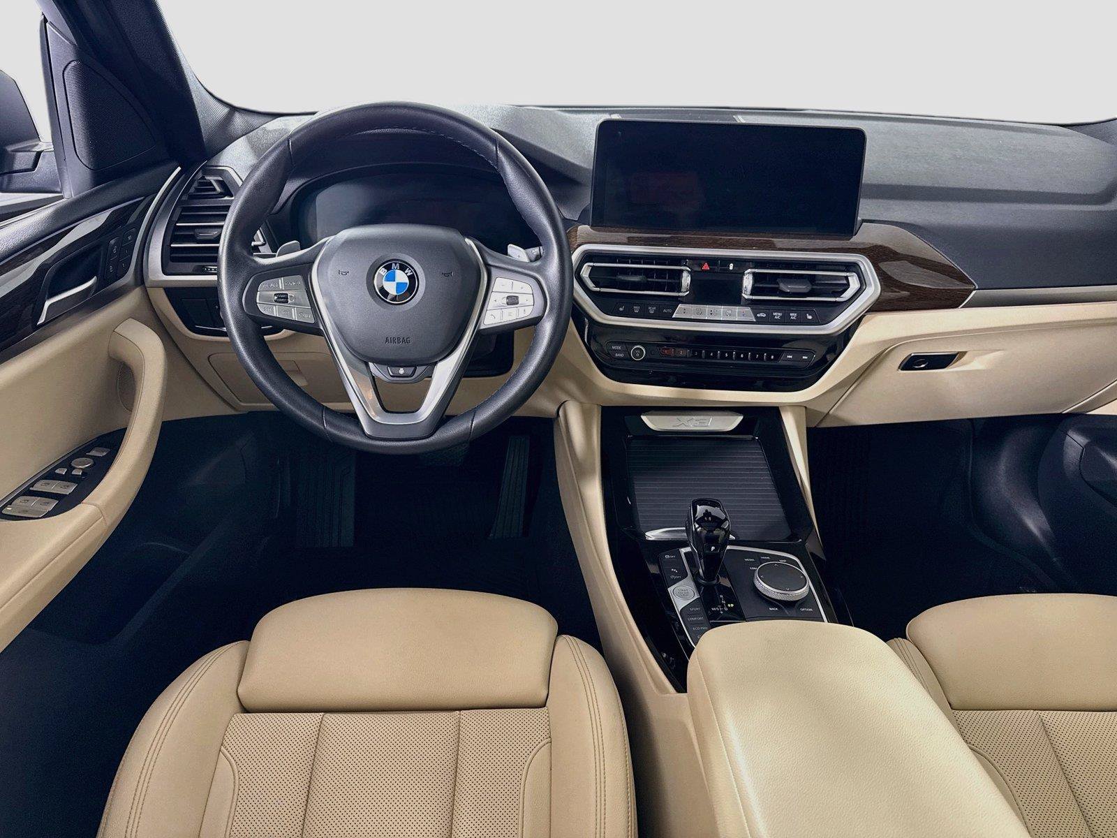 Used 2022 BMW X3 xDrive30i w/ Premium Package 2 (ZPA) AWD/4WD image 2