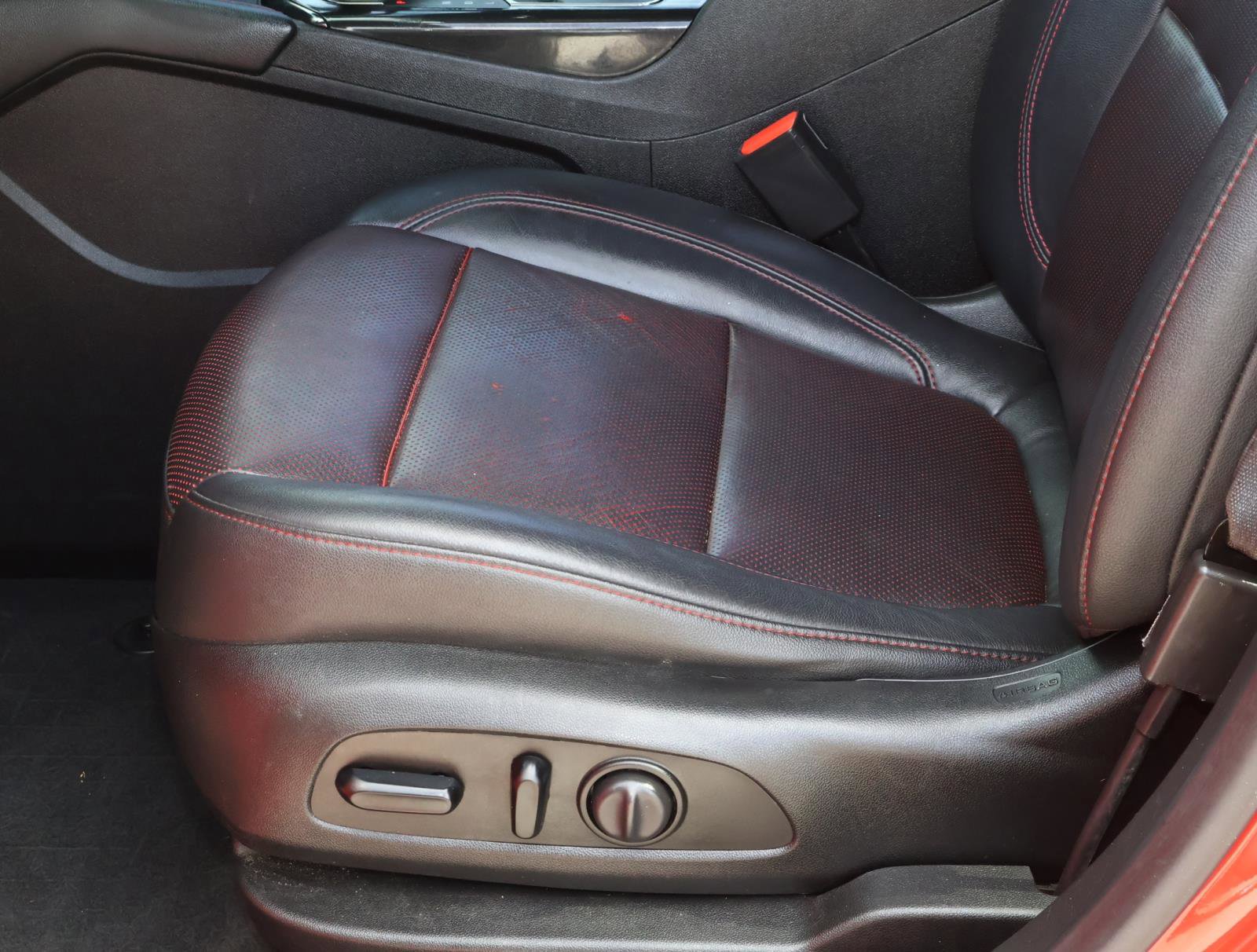 Used 2019 Chevrolet Blazer RS image 15