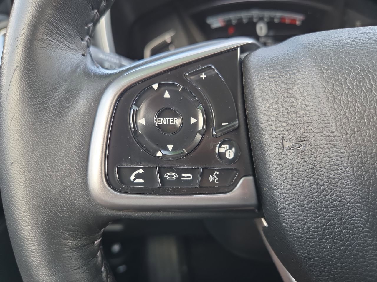 Used 2022 Honda CR-V Touring image 31