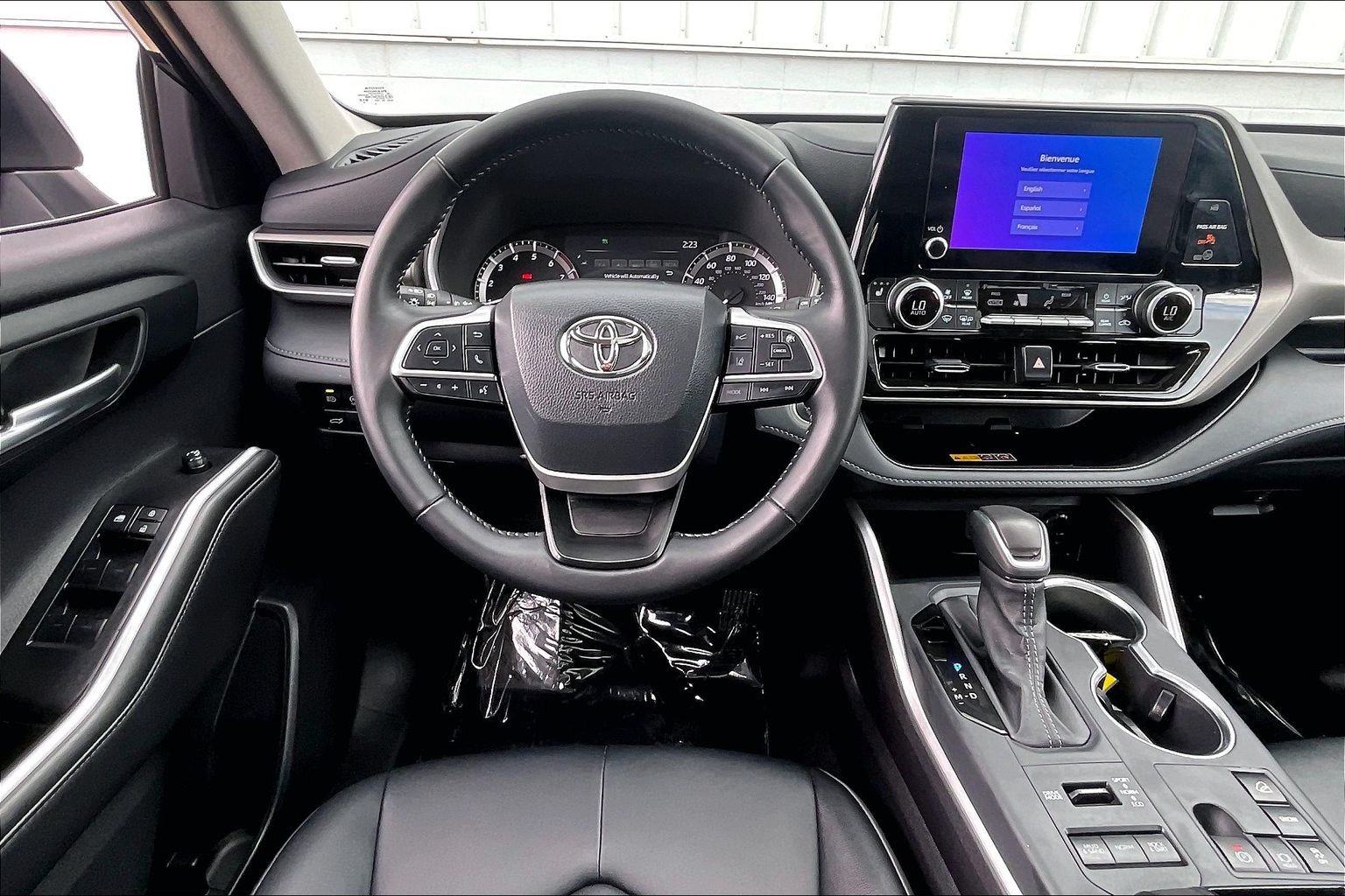 Used 2026 Toyota Highlander XLE AWD/4WD image 6