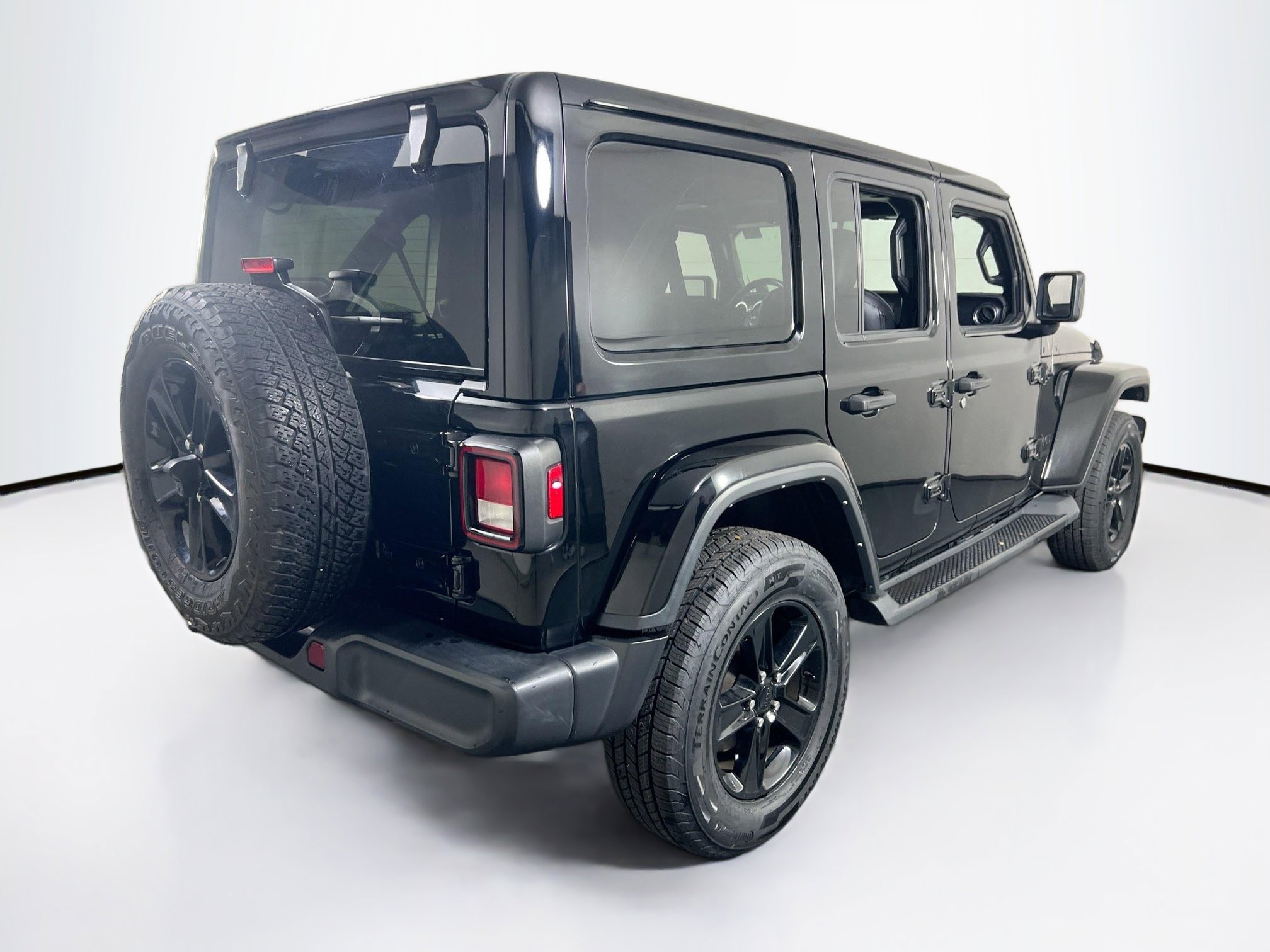 Used 2021 Jeep Wrangler Unlimited Sahara image 5