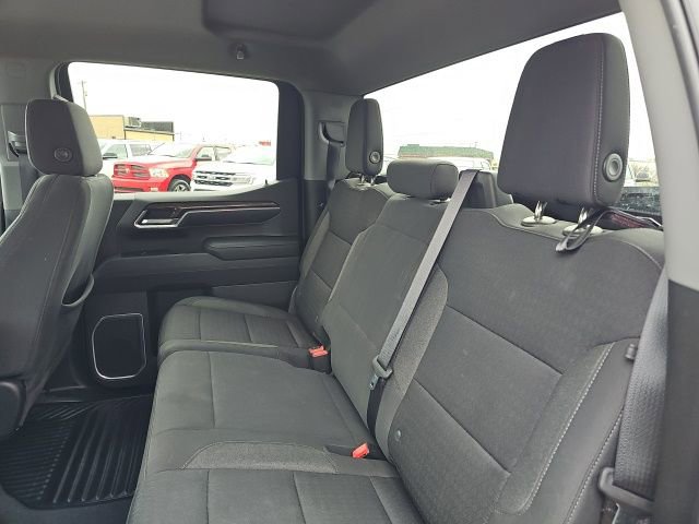 Used 2022 Chevrolet Silverado 1500 LT AWD/4WD image 20