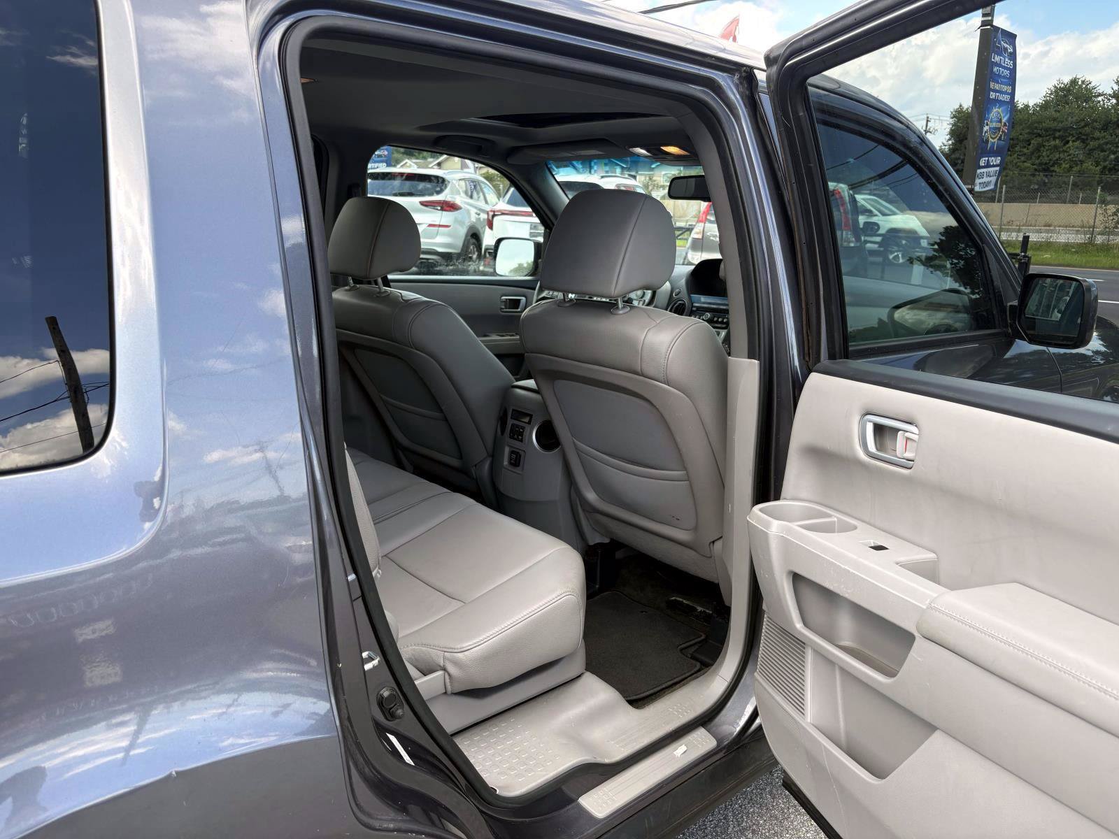 Used 2015 Honda Pilot EX-L image 24