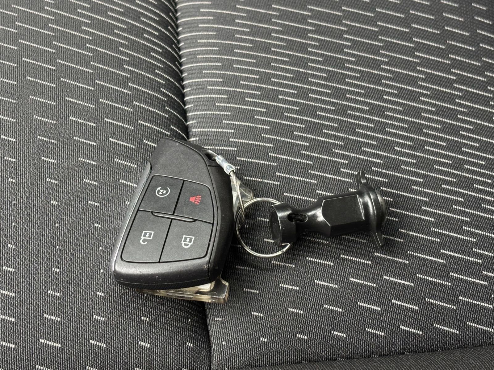 Used 2025 Chevrolet Equinox LT image 22