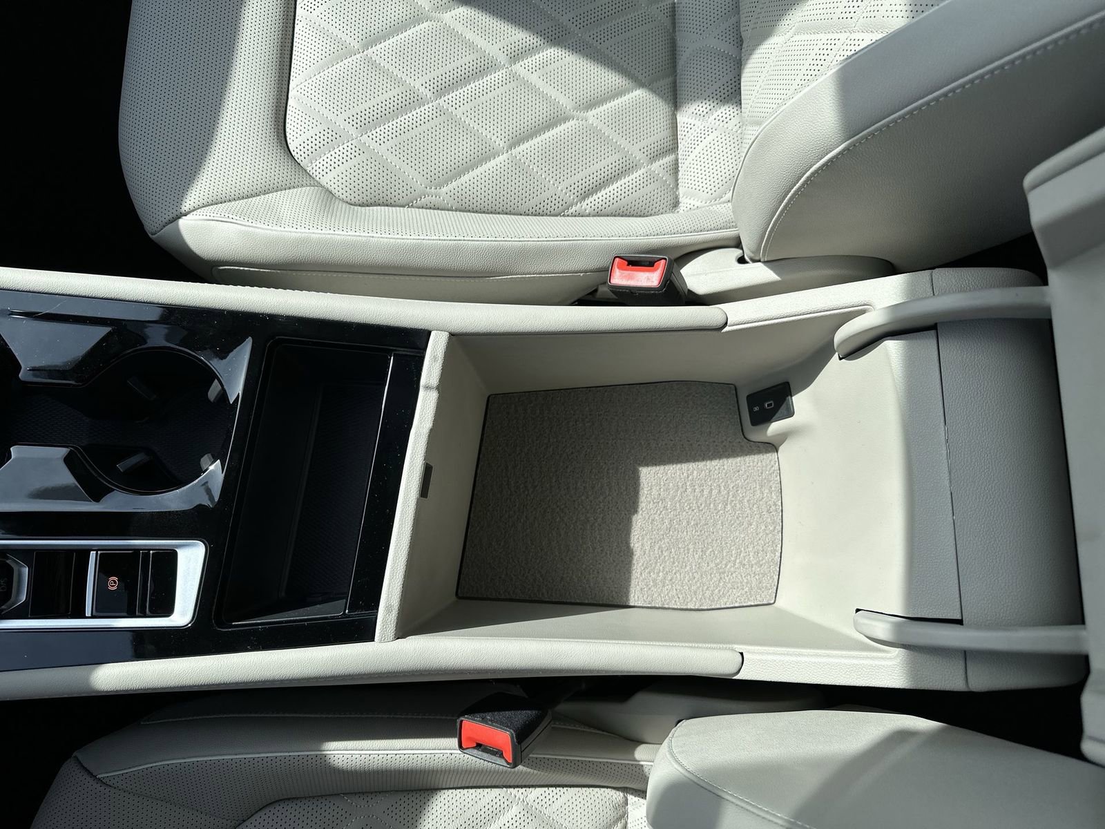 New 2025 Volkswagen Atlas SEL Premium R-Line image 22