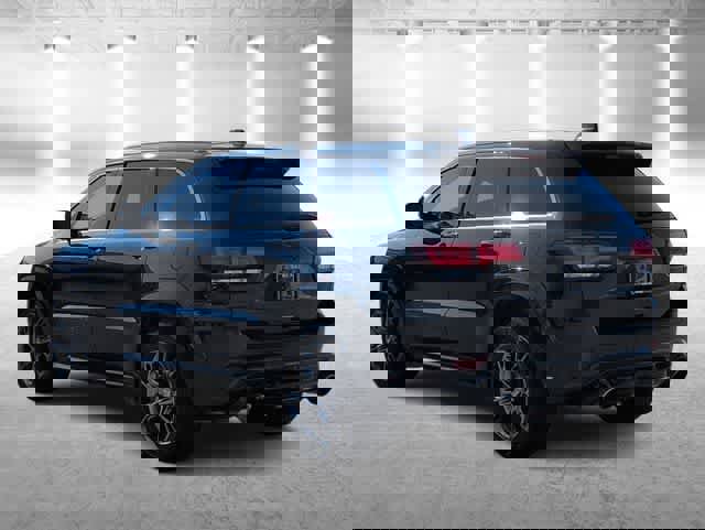 Used 2015 Jeep Grand Cherokee SRT w/ Luxury Group II image 6