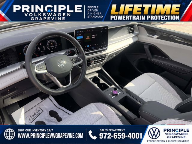 New 2027 Volkswagen Tiguan SE FWD image 11