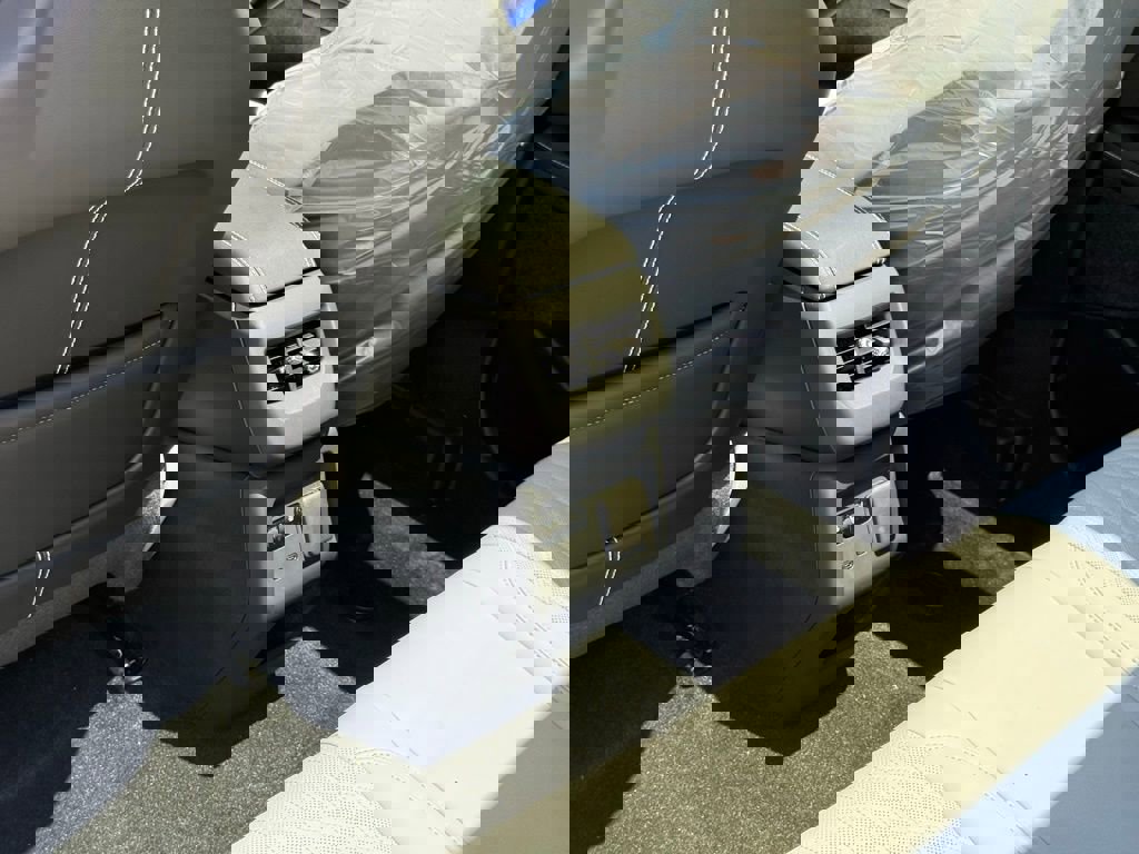 New 2026 Cadillac Optiq V AWD/4WD image 23