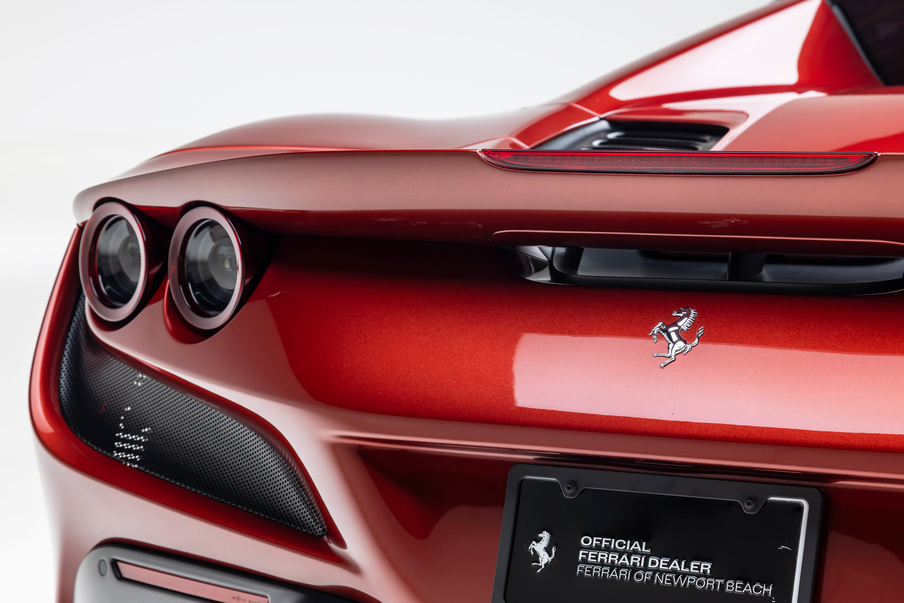 Certified 2022 Ferrari F8 Tributo RWD image 18