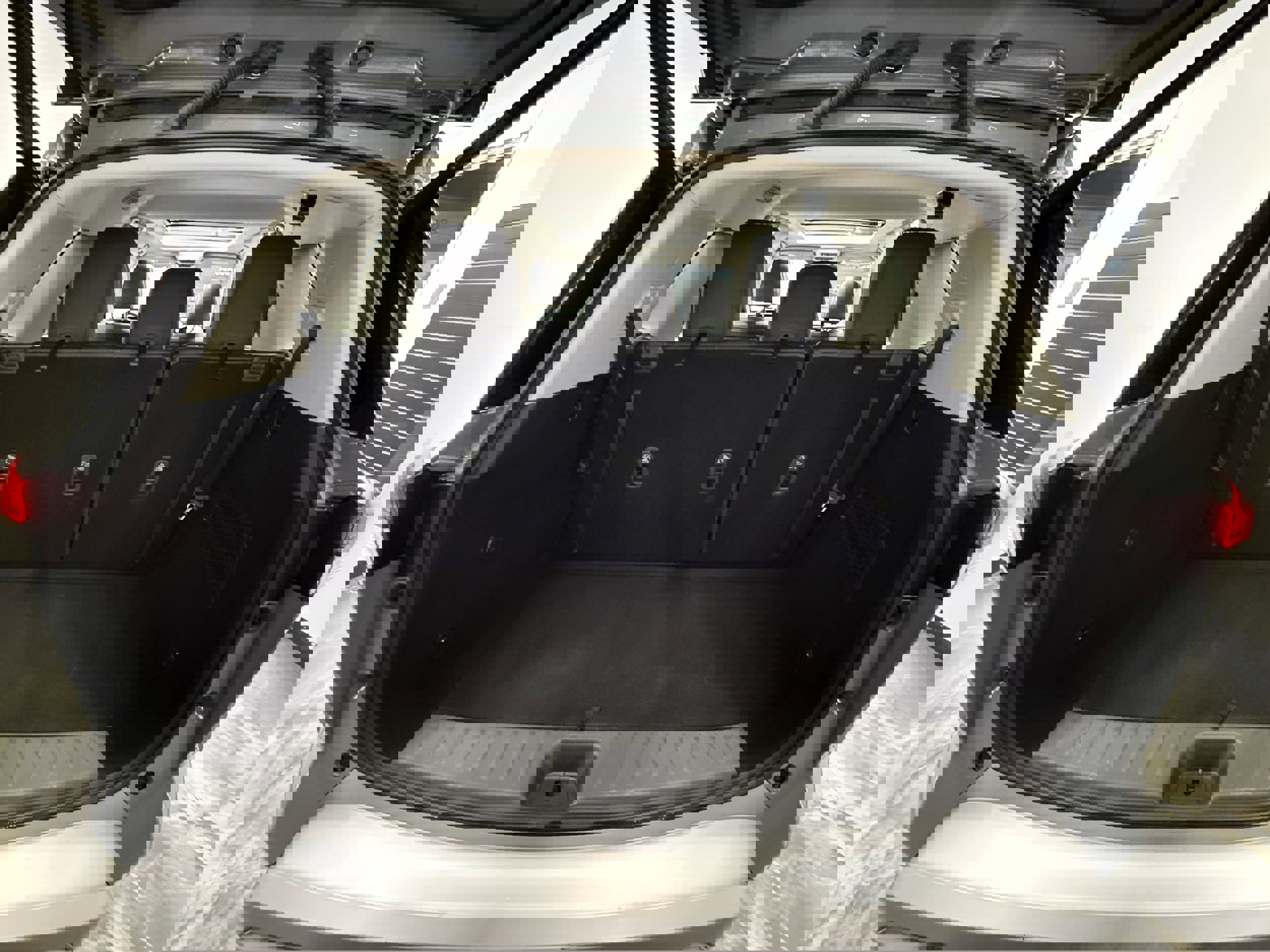 Used 2022 Nissan Pathfinder Platinum image 30