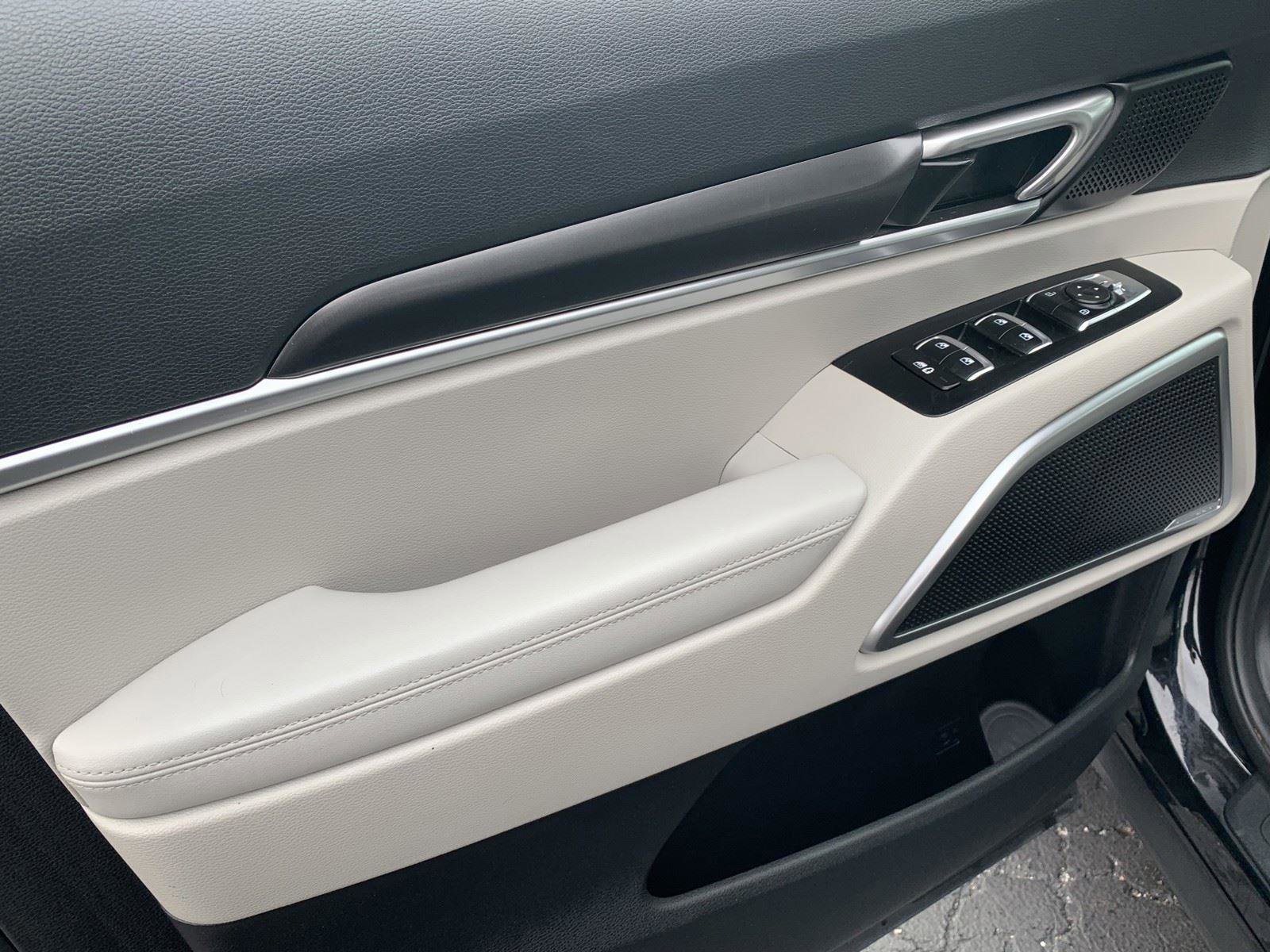 Used 2023 Kia Telluride S image 14