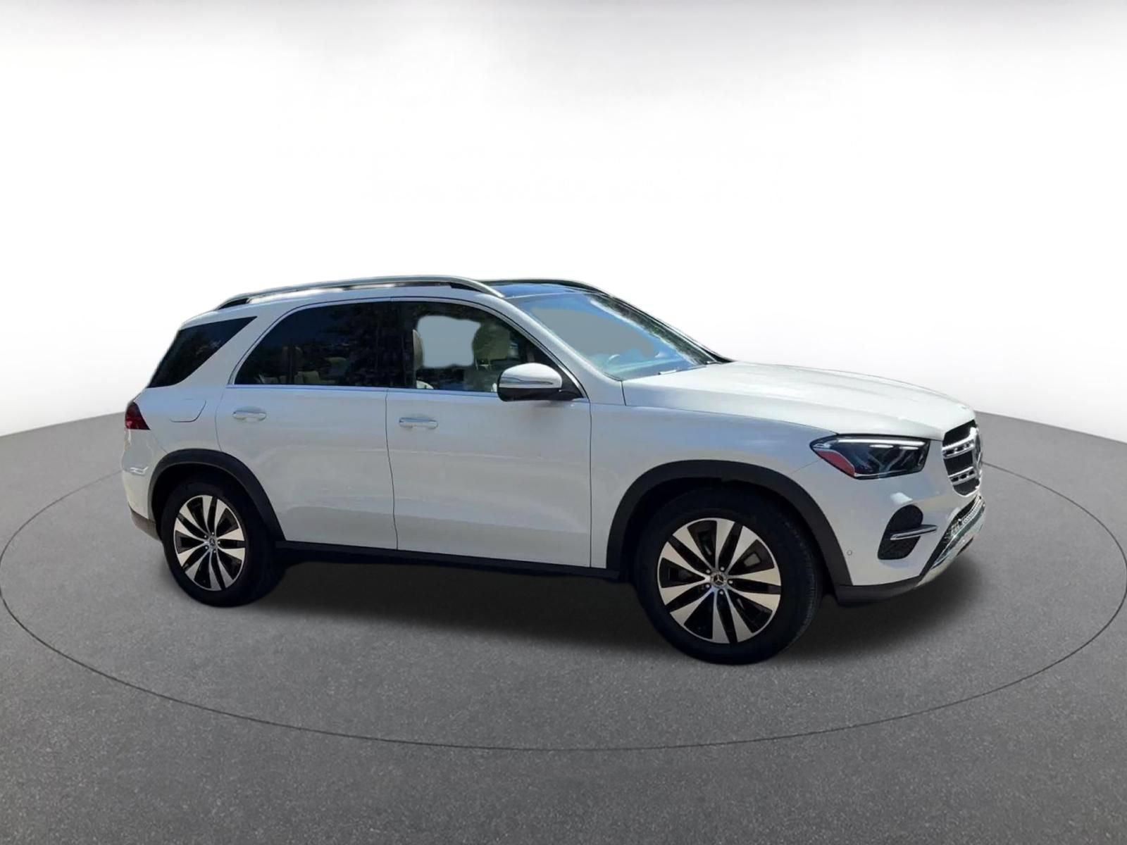 Used 2026 Mercedes-Benz GLE 350 4MATIC image 2