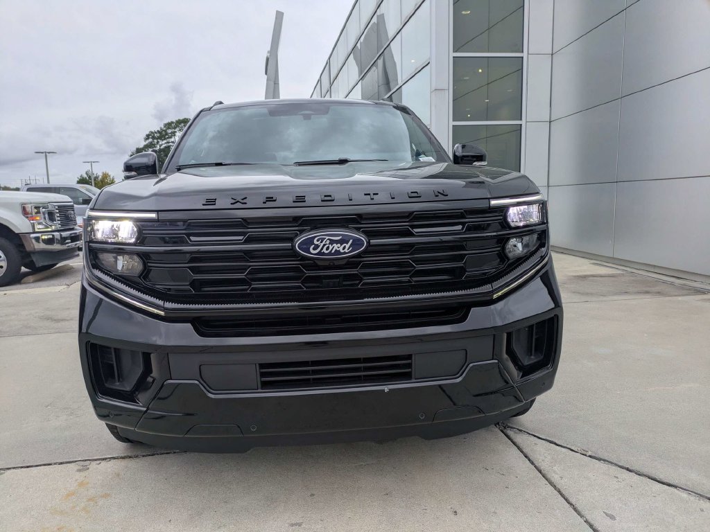 New 2027 Ford Expedition Max Platinum w/ Stealth Performance Package AWD/4WD image 8