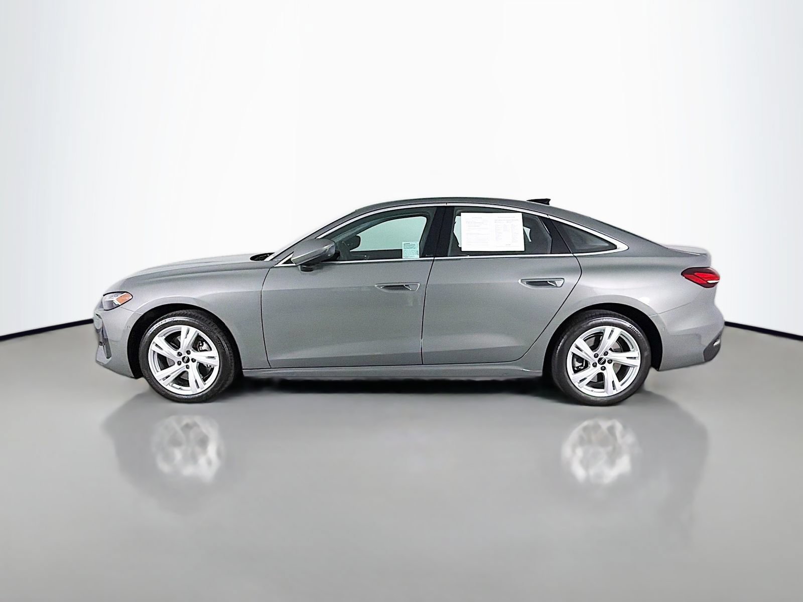 Used 2025 Audi A5 2.0T Premium Plus w/ Premium Plus AWD/4WD image 4