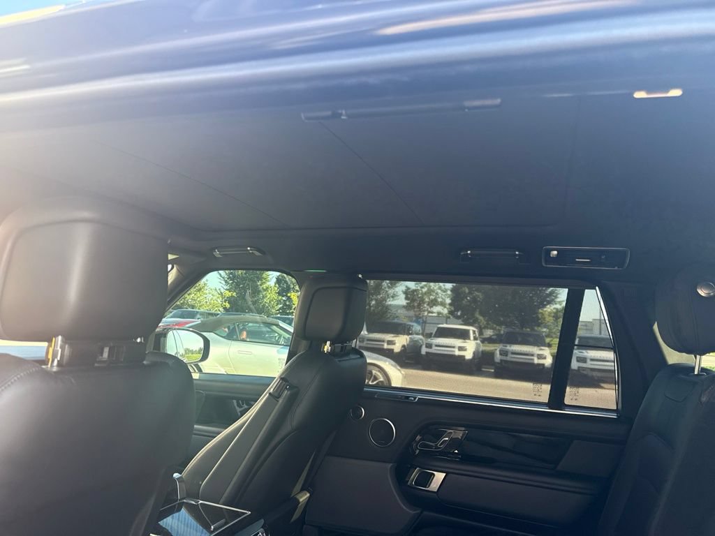 Used 2021 Land Rover Range Rover P525 Westminster Edition LWB AWD/4WD image 15