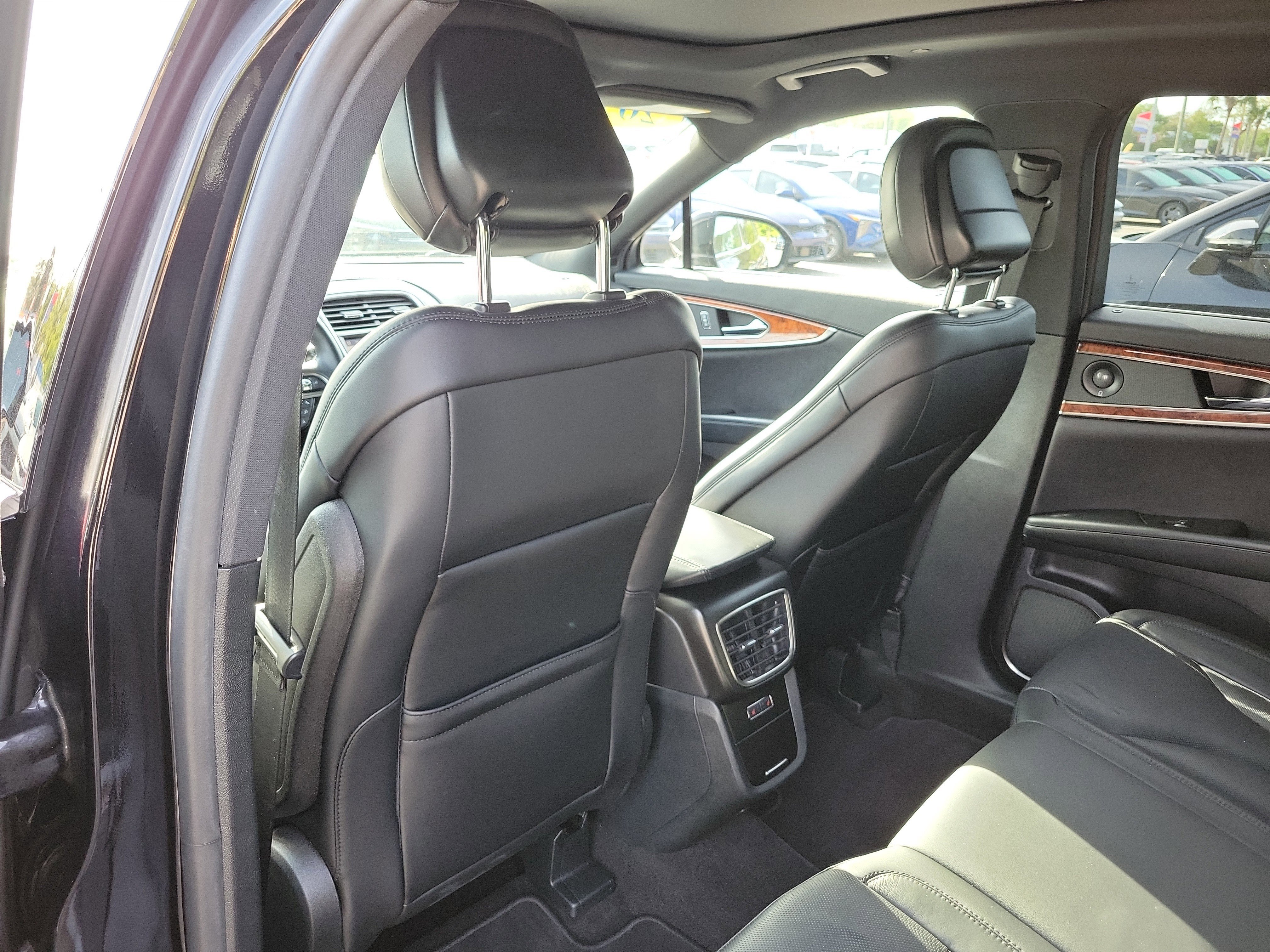 Used 2020 Lincoln Nautilus Reserve image 17