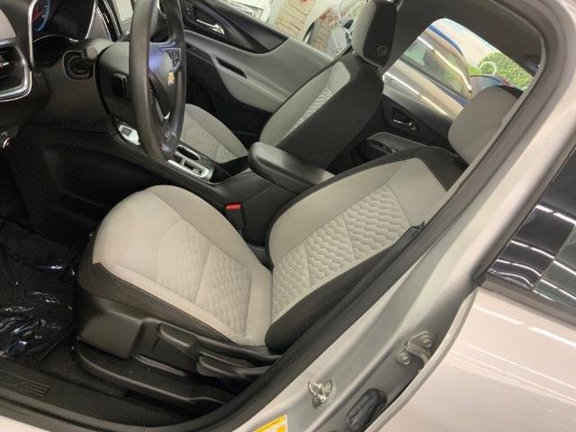 Used 2019 Chevrolet Equinox LS AWD/4WD image 11