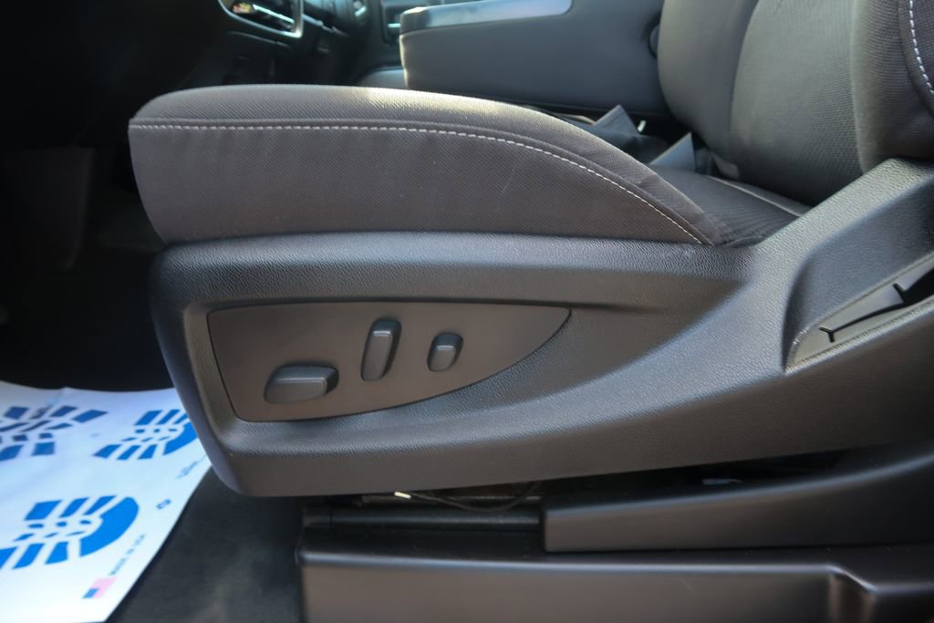 Used 2019 Chevrolet Silverado 1500 LT w/ All Star Edition AWD/4WD image 26