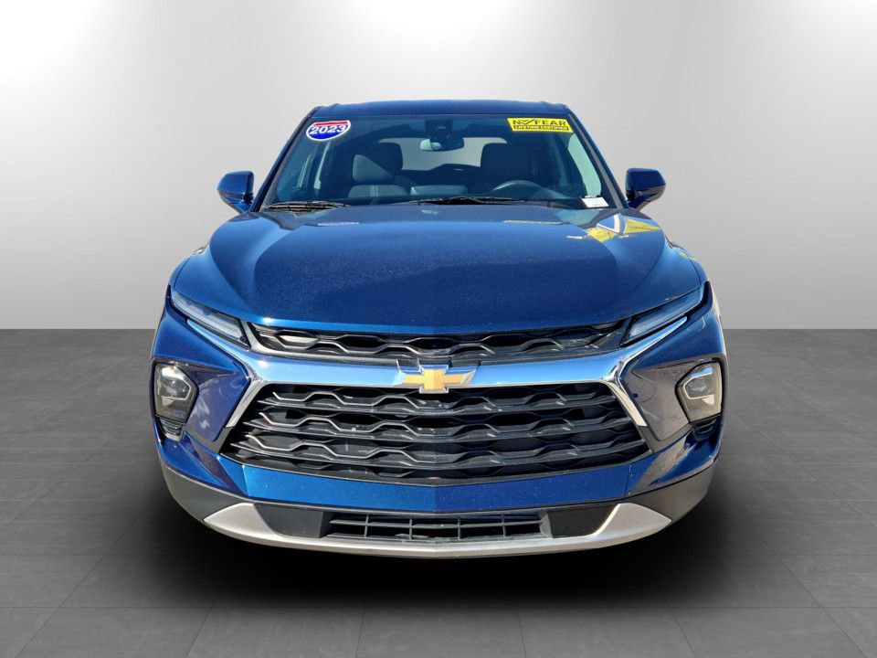 Used 2023 Chevrolet Blazer LT image 3