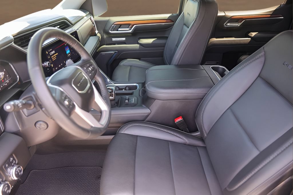 Used 2023 GMC Sierra 1500 Denali w/ Denali Reserve Package AWD/4WD image 9
