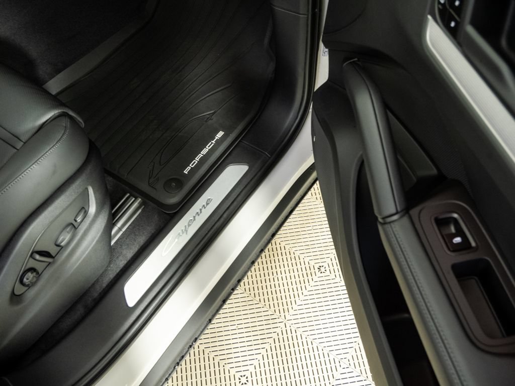 New 2026 Porsche Cayenne AWD/4WD image 25