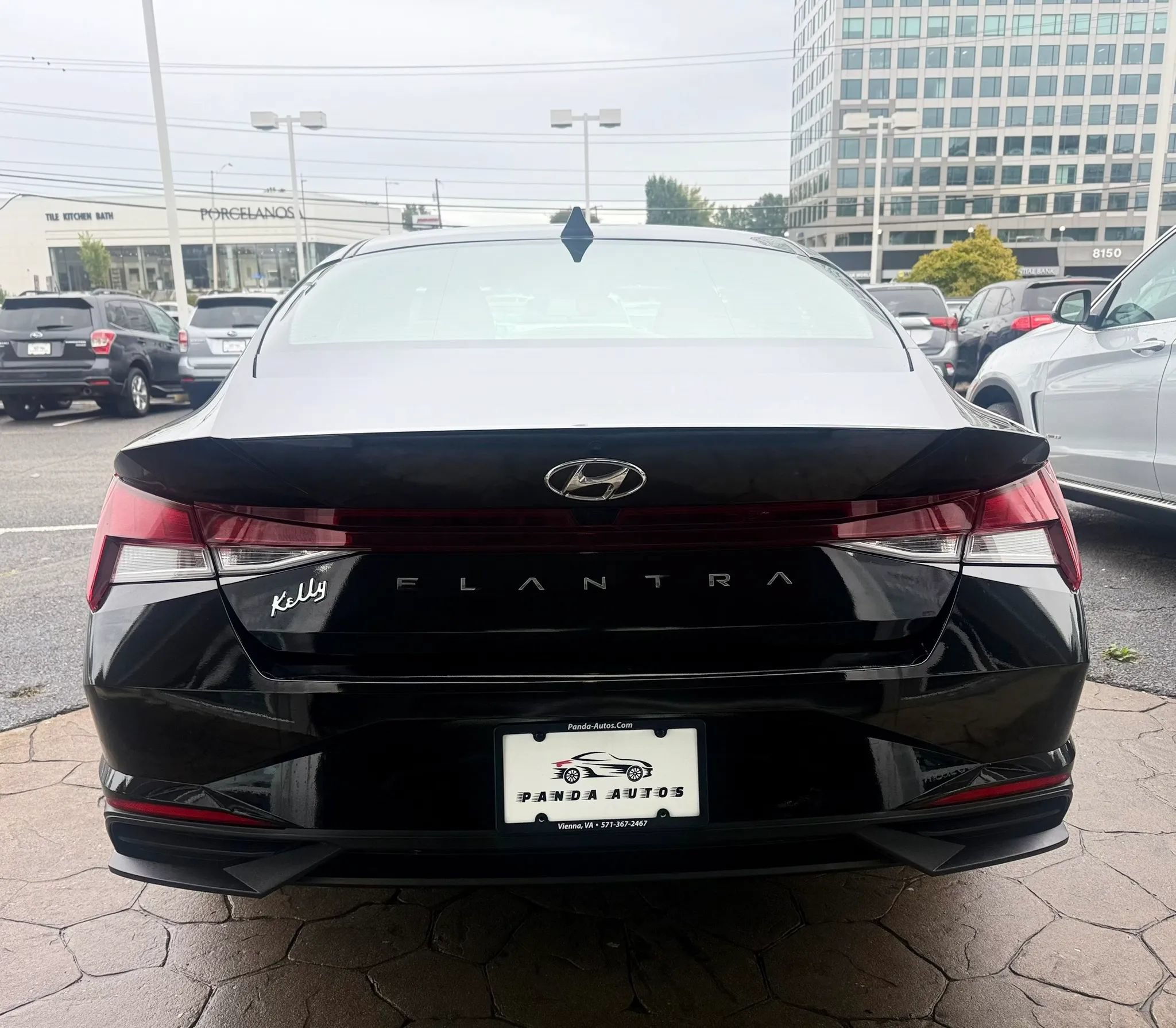Used 2023 Hyundai Elantra SEL w/ Convenience Package FWD image 6