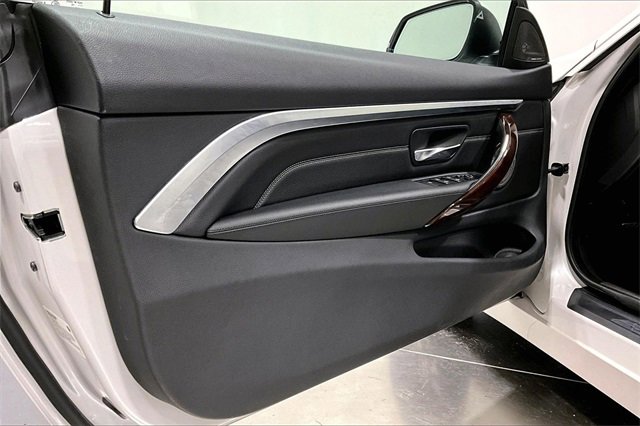 Used 2020 BMW 430i xDrive Convertible w/ Convenience Package image 16