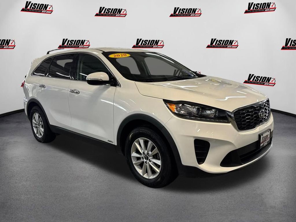Used 2020 Kia Sorento LX image 3
