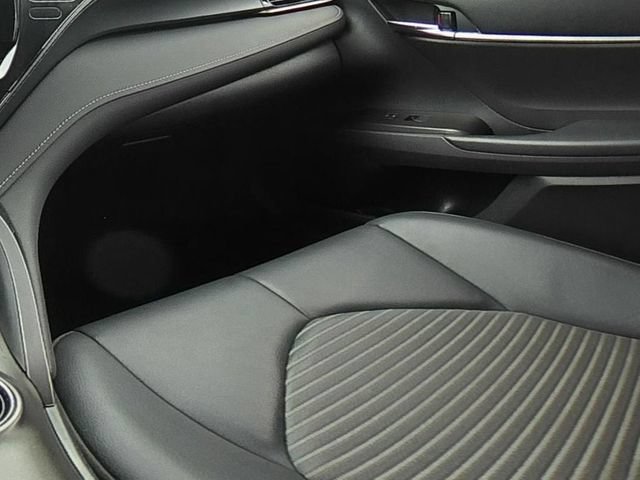 Used 2022 Toyota Camry SE FWD image 26