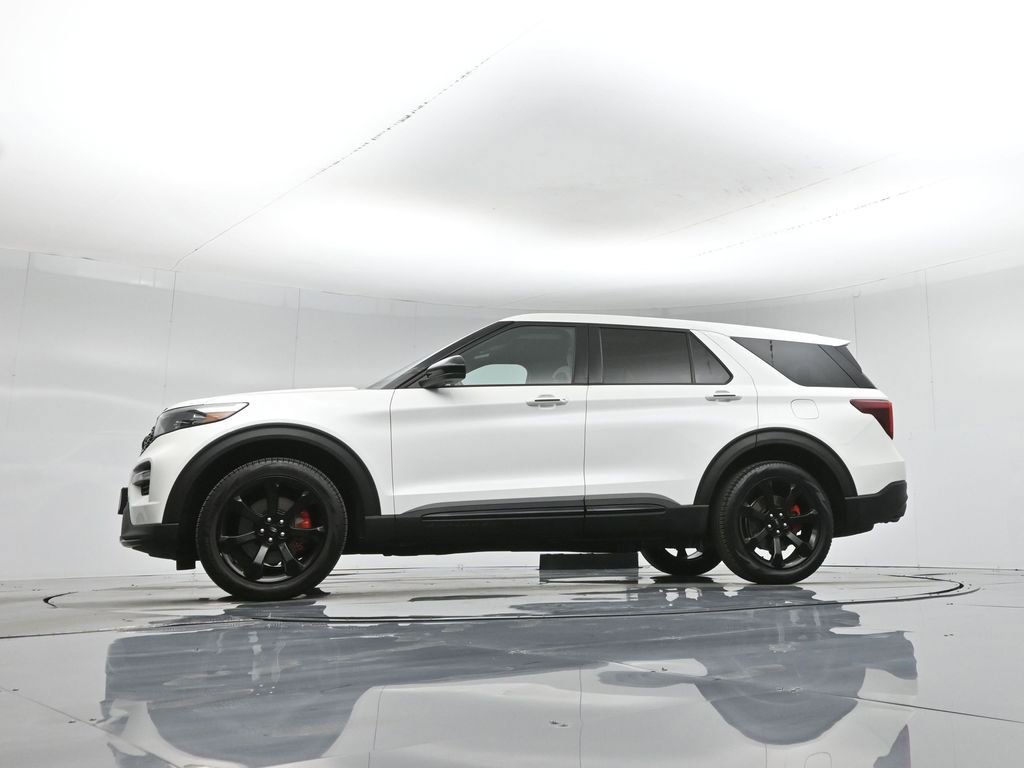 Certified 2022 Ford Explorer ST w/ ST Street Pack image 54