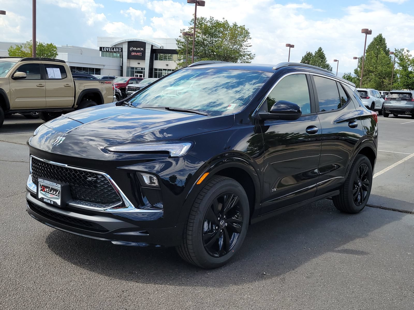 New 2026 Buick Encore GX Sport Touring w/ Comfort Package AWD/4WD image 4