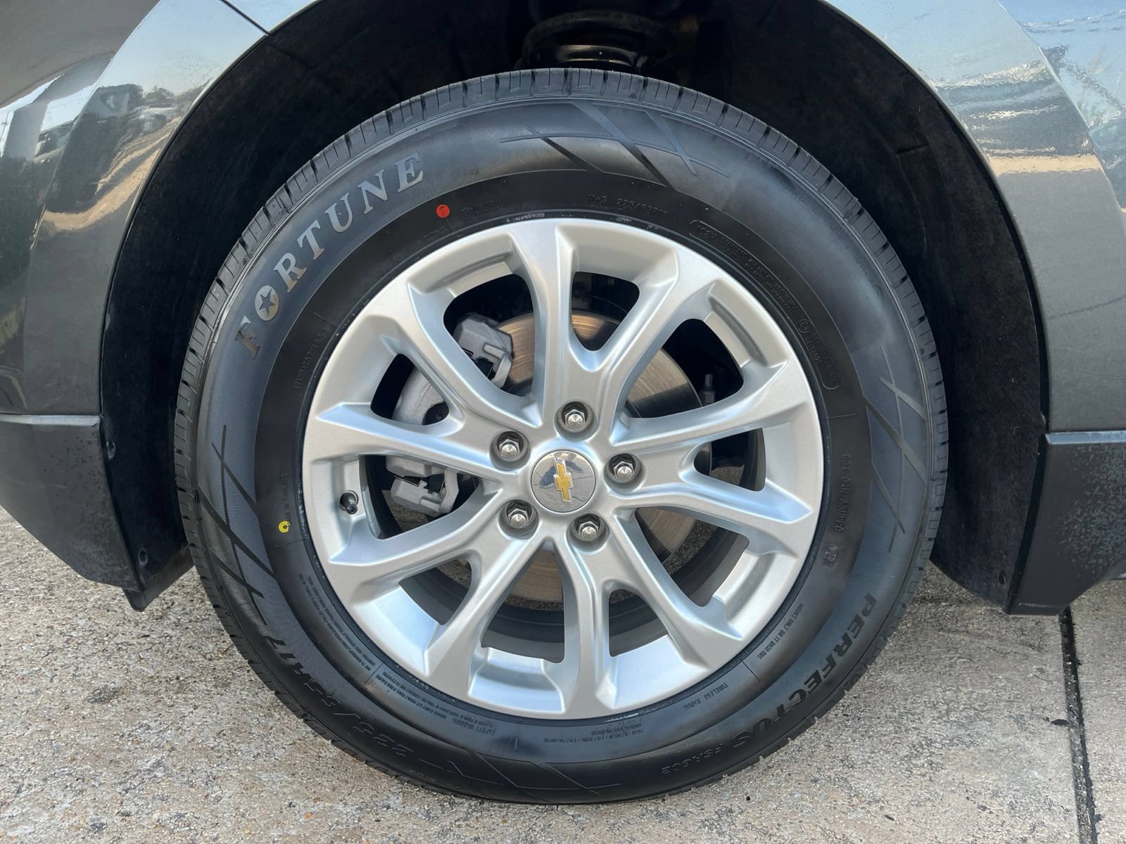 Used 2020 Chevrolet Equinox LT FWD image 7