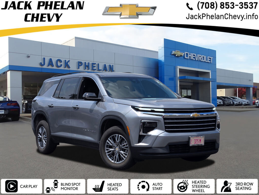 Used 2025 Chevrolet Traverse LT image 1