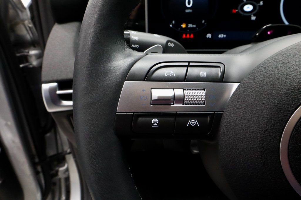 Certified 2025 Hyundai Tucson Limited image 28