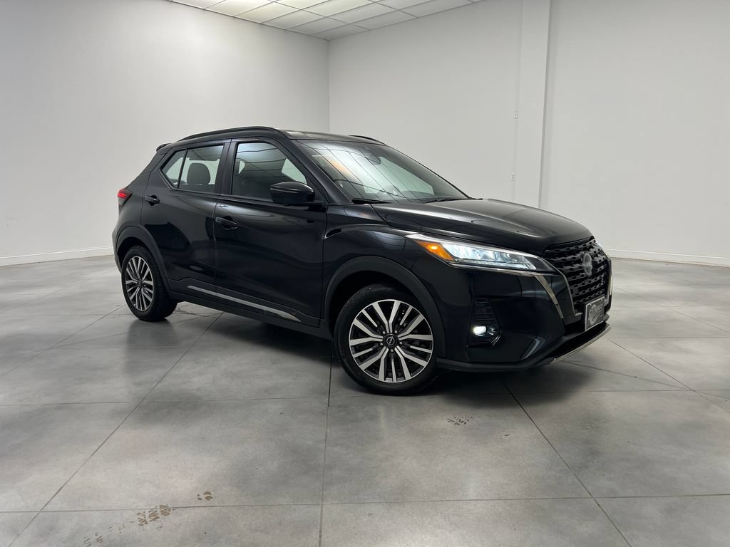 Used 2024 Nissan Kicks SR FWD image 1