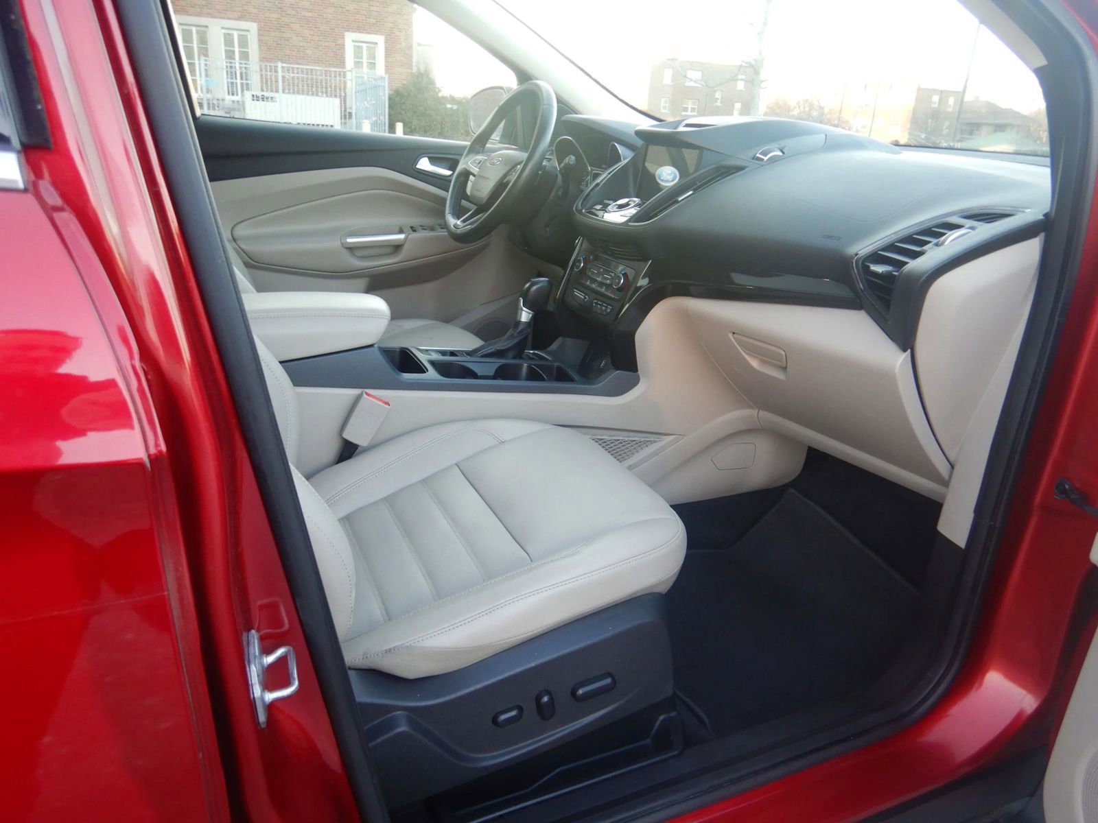 Used 2017 Ford Escape Titanium w/ Equipment Group 301A image 19