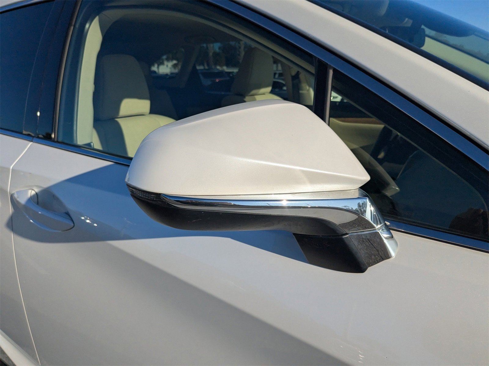 Used 2022 Lexus RX 350L Premium w/ Premium Package image 12