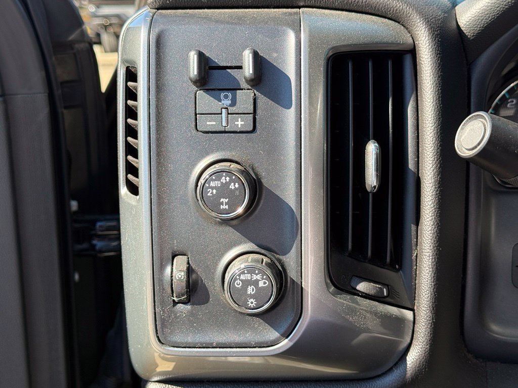 Used 2016 Chevrolet Silverado 1500 LT w/ All Star Edition AWD/4WD image 19