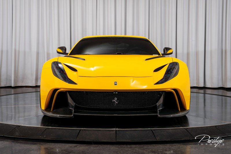 Used 2018 Ferrari 812 Superfast image 6