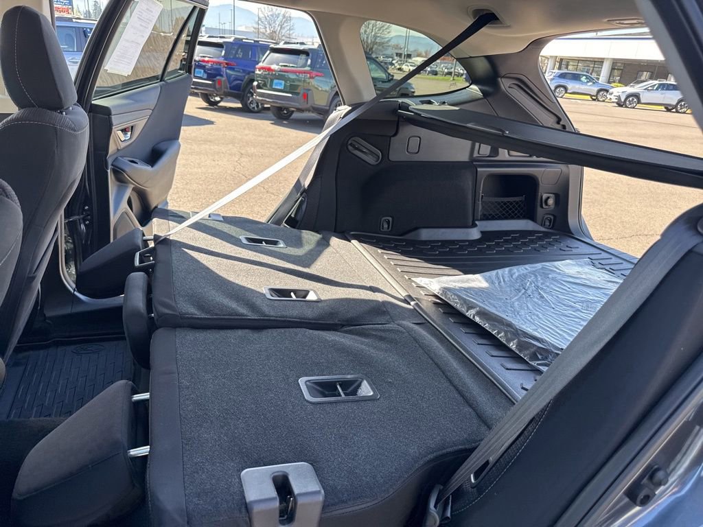 Used 2025 Subaru Outback Premium image 17