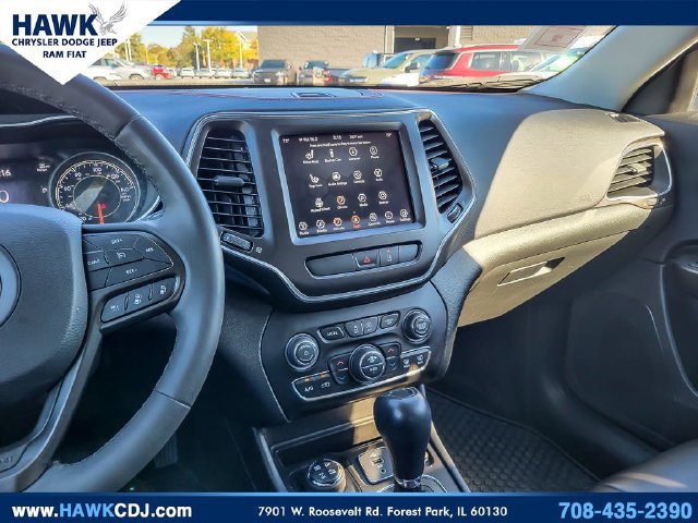 Used 2022 Jeep Cherokee Trailhawk w/ Technology Group B AWD/4WD image 22