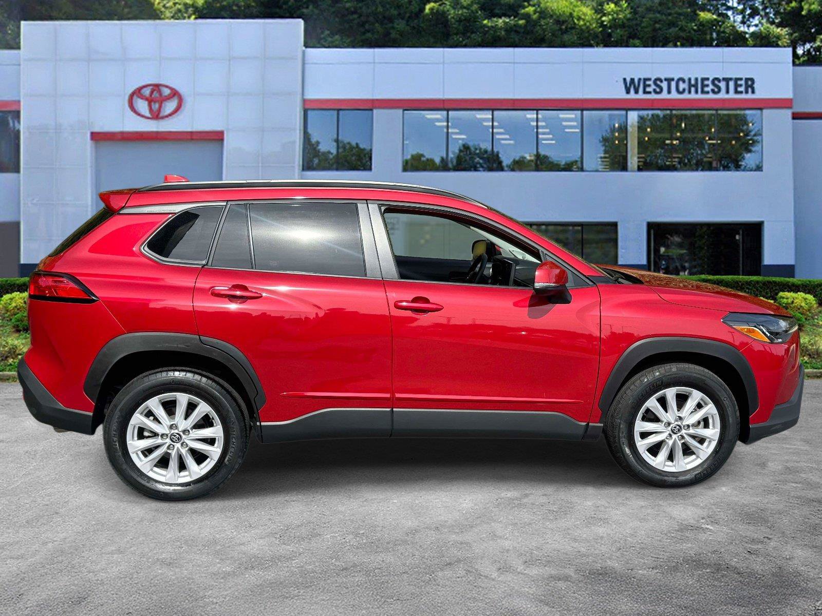 Certified 2024 Toyota Corolla Cross LE w/ Moonroof Package AWD/4WD image 8