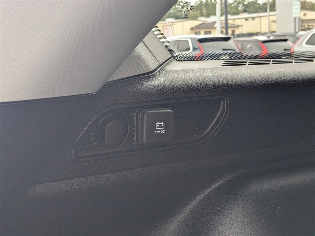 Used 2024 Jeep Grand Cherokee Laredo X image 16