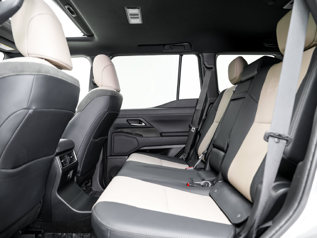 Used 2025 Lexus GX 550 AWD/4WD image 24
