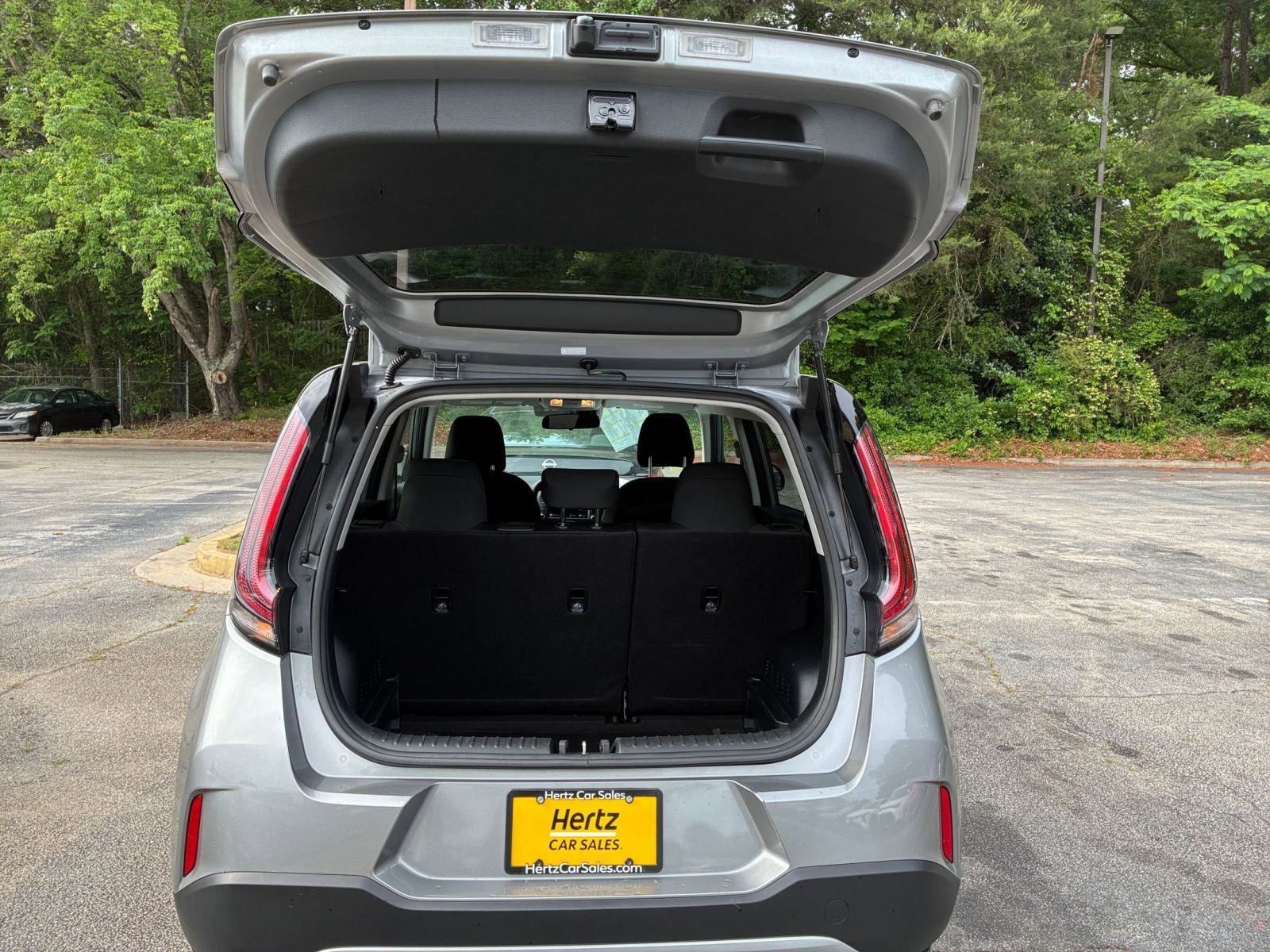 Used 2025 Kia Soul LX w/ LX Technology Package FWD image 31
