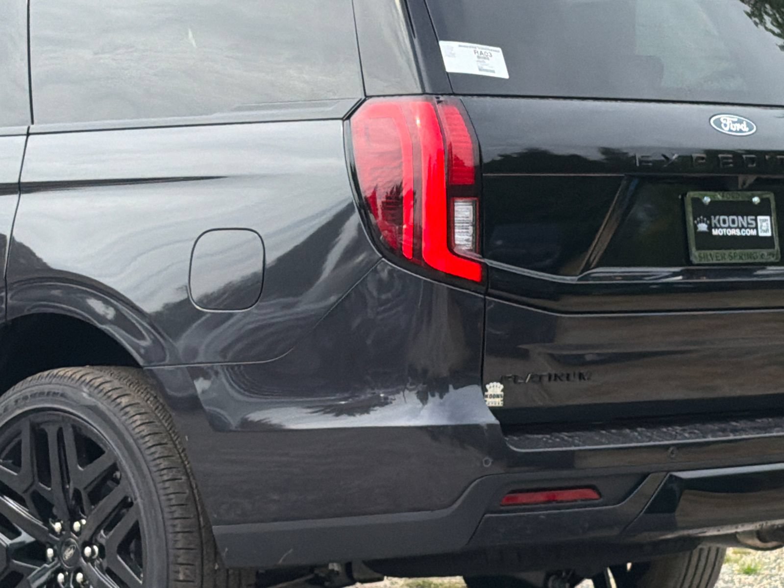 New 2027 Ford Expedition Platinum w/ Stealth Performance Package AWD/4WD image 7