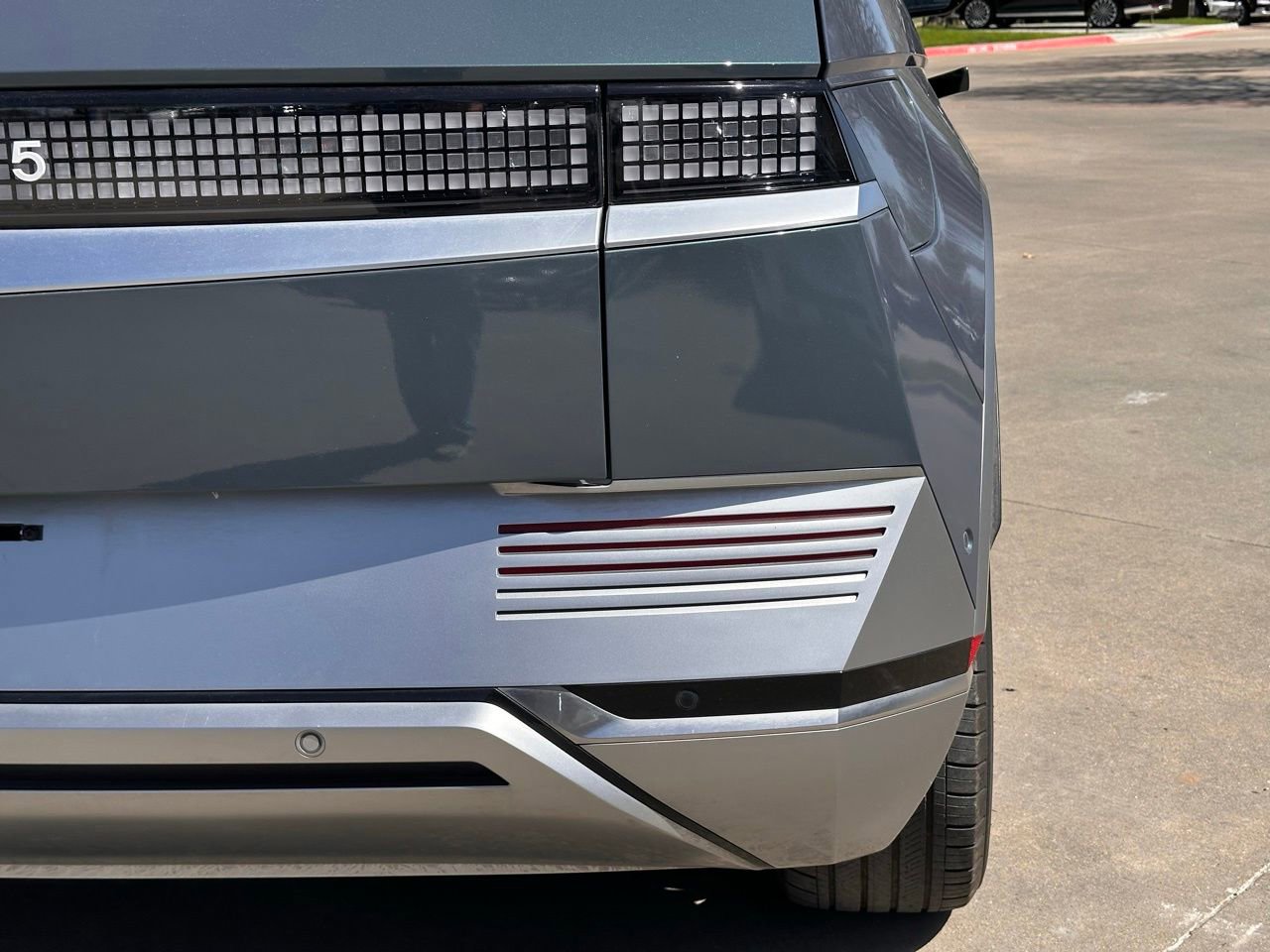 Used 2024 Hyundai Ioniq 5 Limited image 11